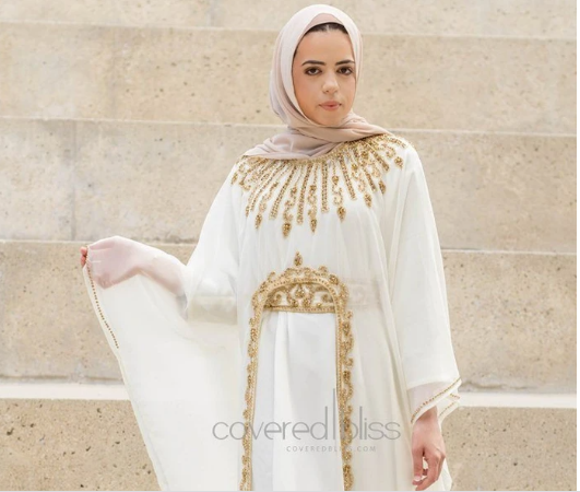 Fashionable Women's Kaftan Design for A Formal Look