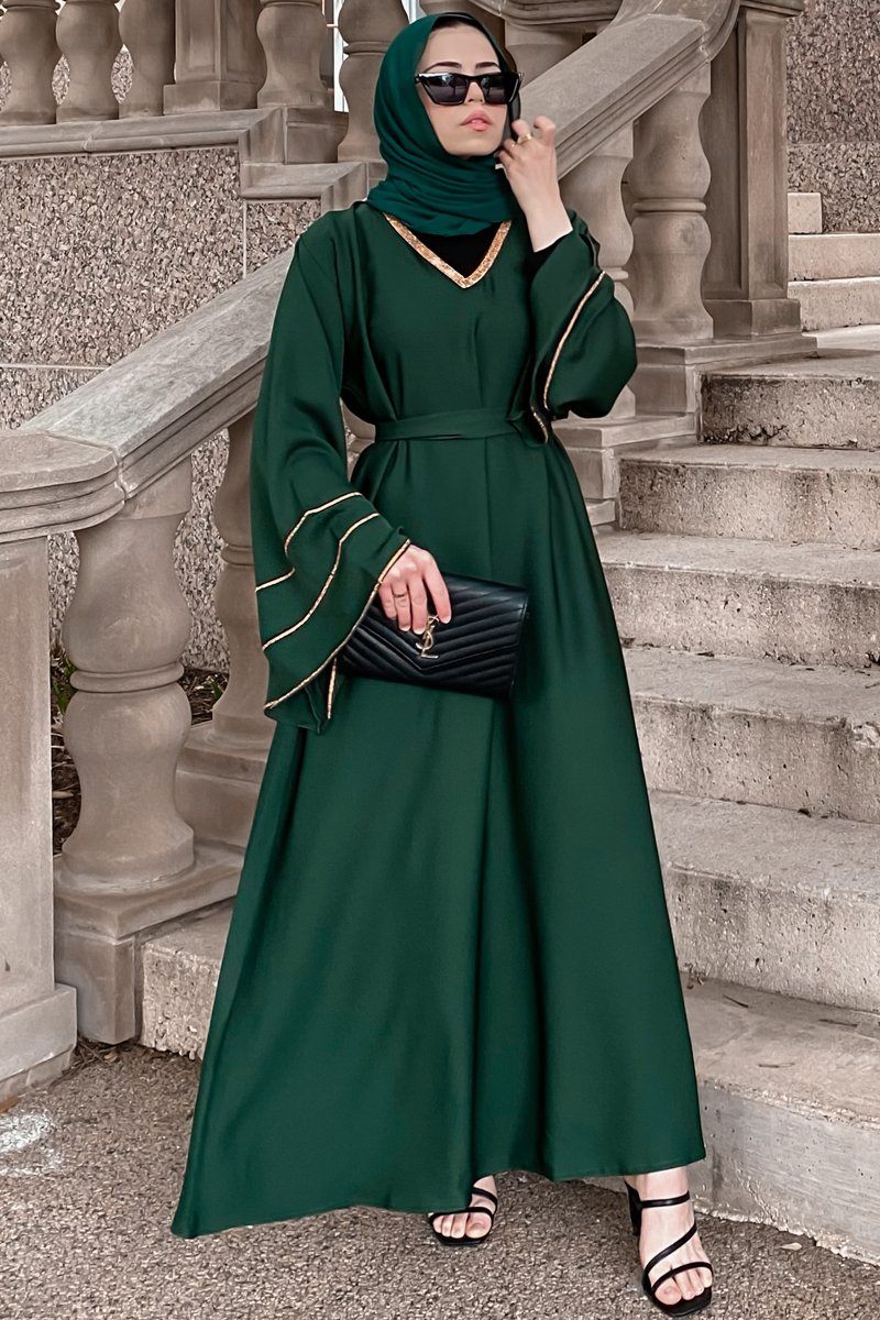 Shop Emerald Queen Abaya | Green Abaya S / Green Shop Emerald Queen Abaya | Green Abaya S / Green